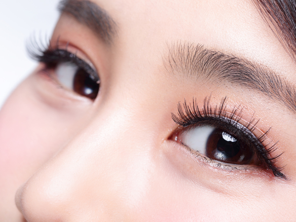 Double Eyelid Surgery